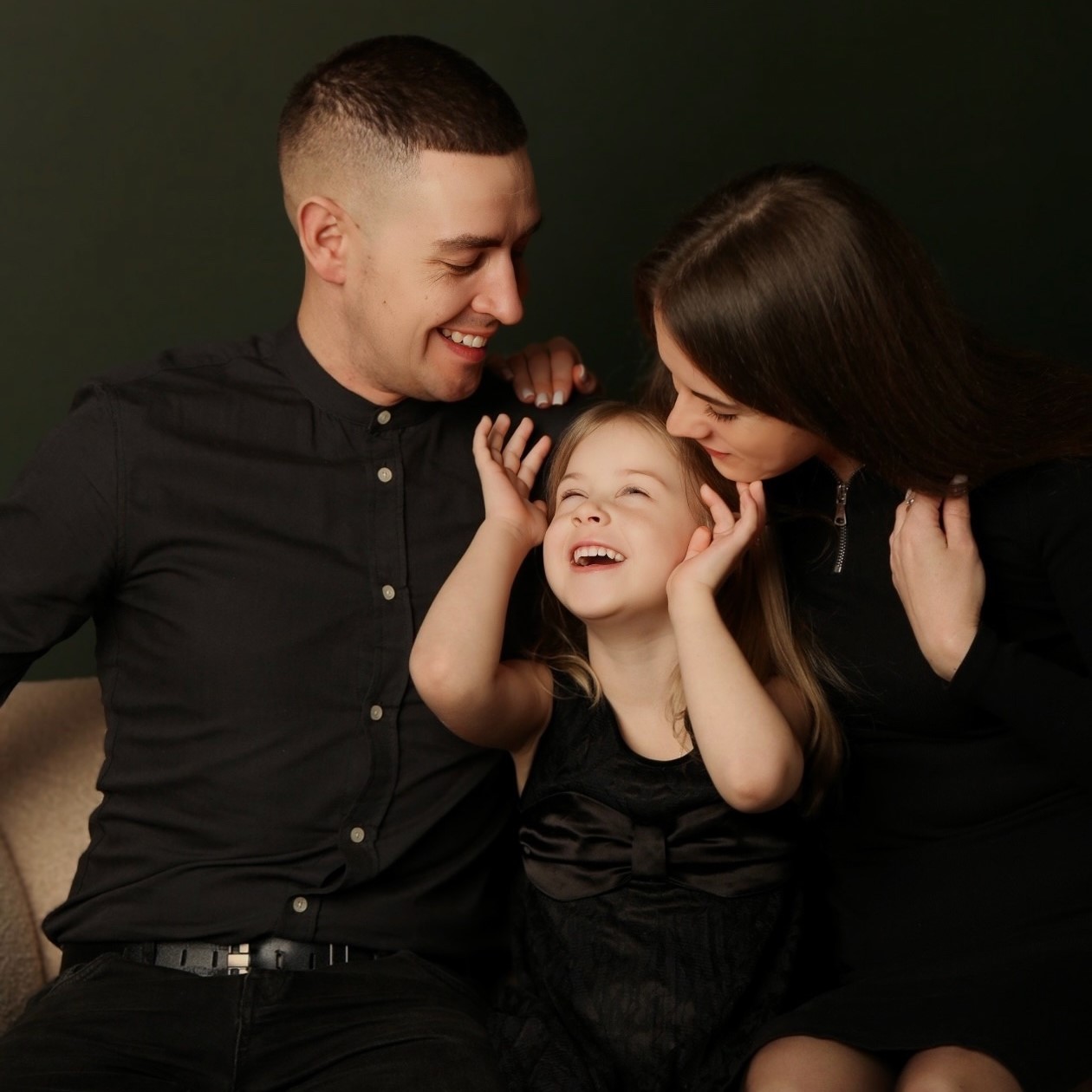 Семейная фотосессия в студии