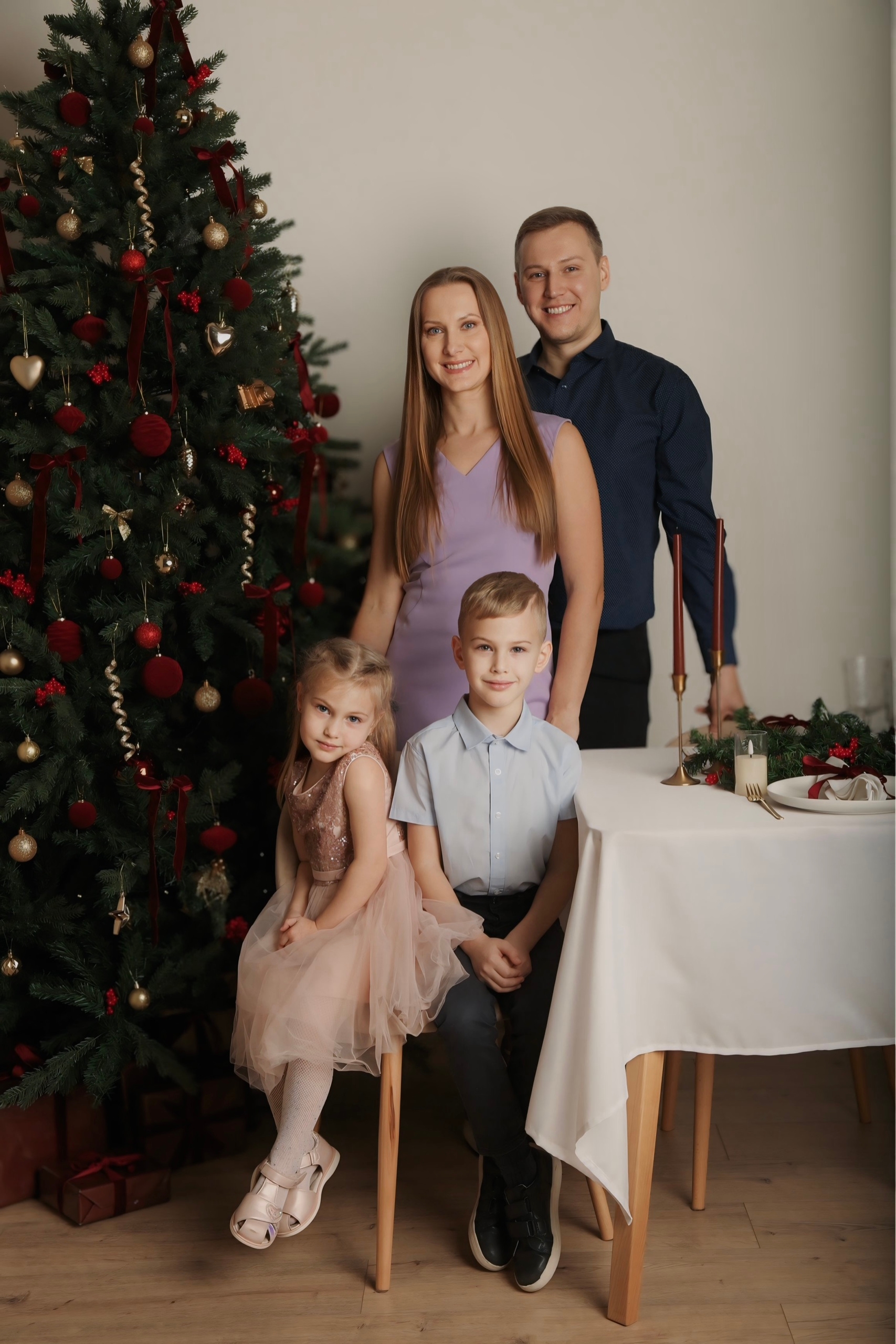 Семейная фотосессия в студии