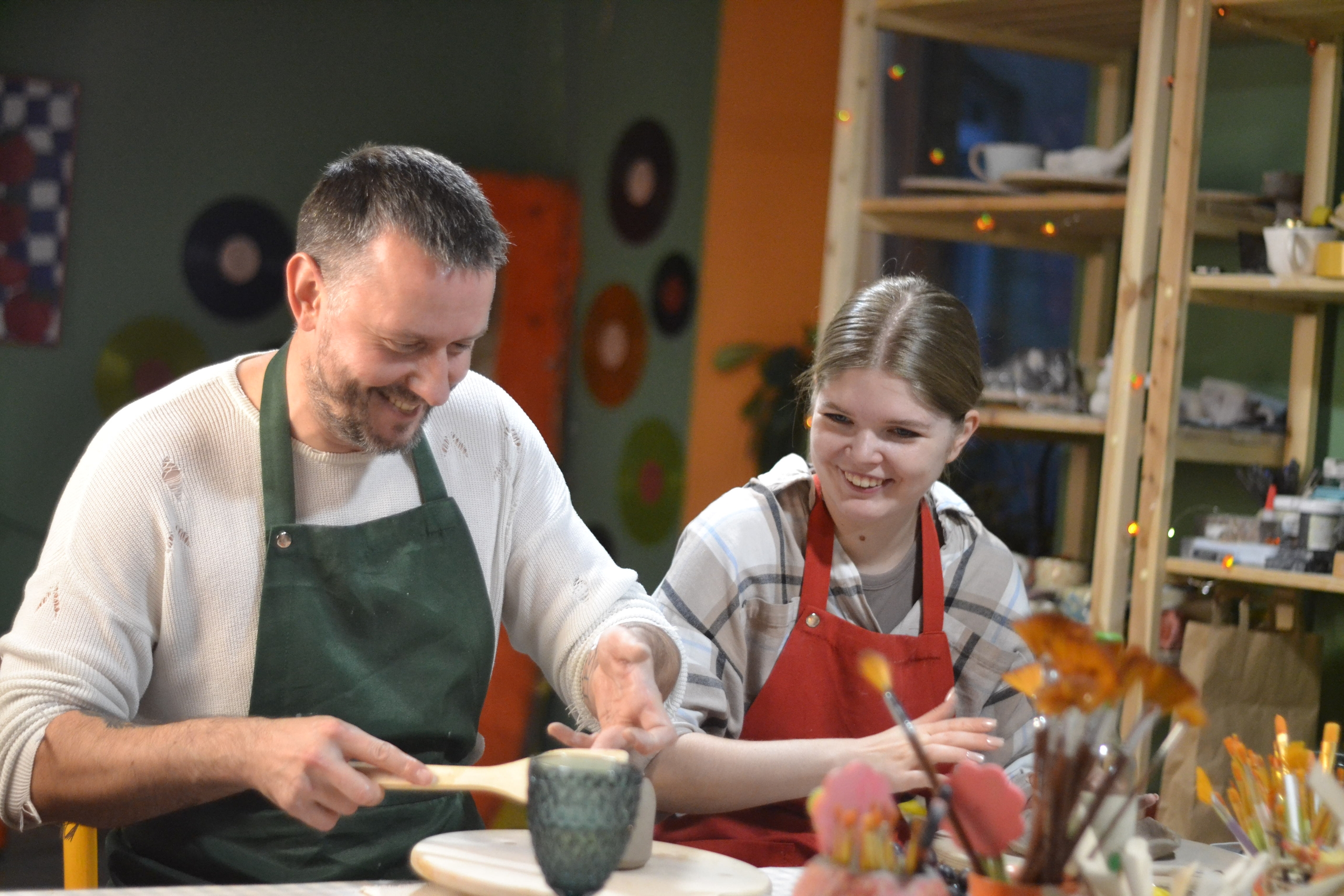 Романтическое свидание в гончарной мастерской