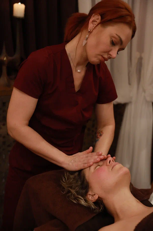 Массаж тела и йогический комплекс