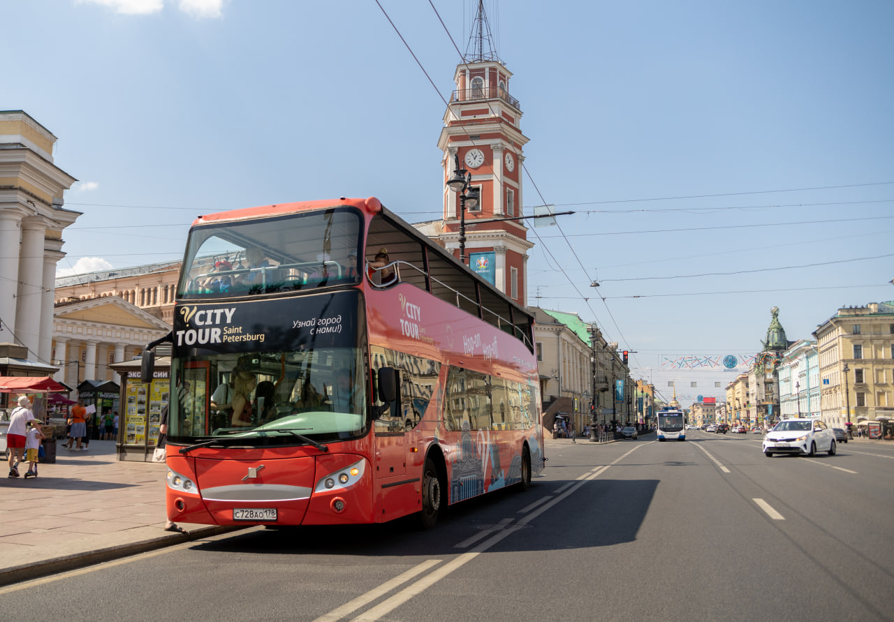 Обзорная экскурсия по Санкт-Петербургу на двухэтажном автобусе