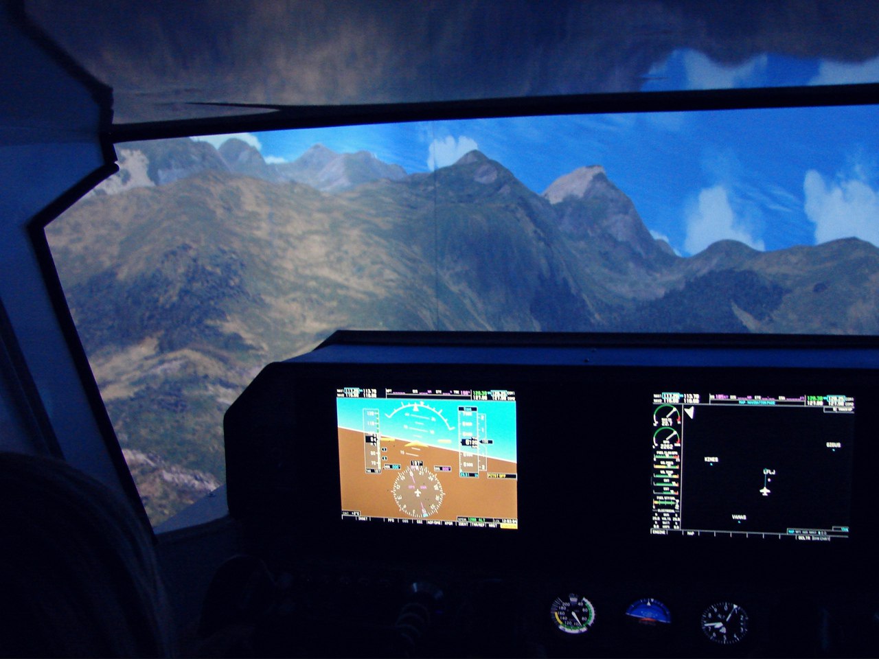 Полет на авиатренажере