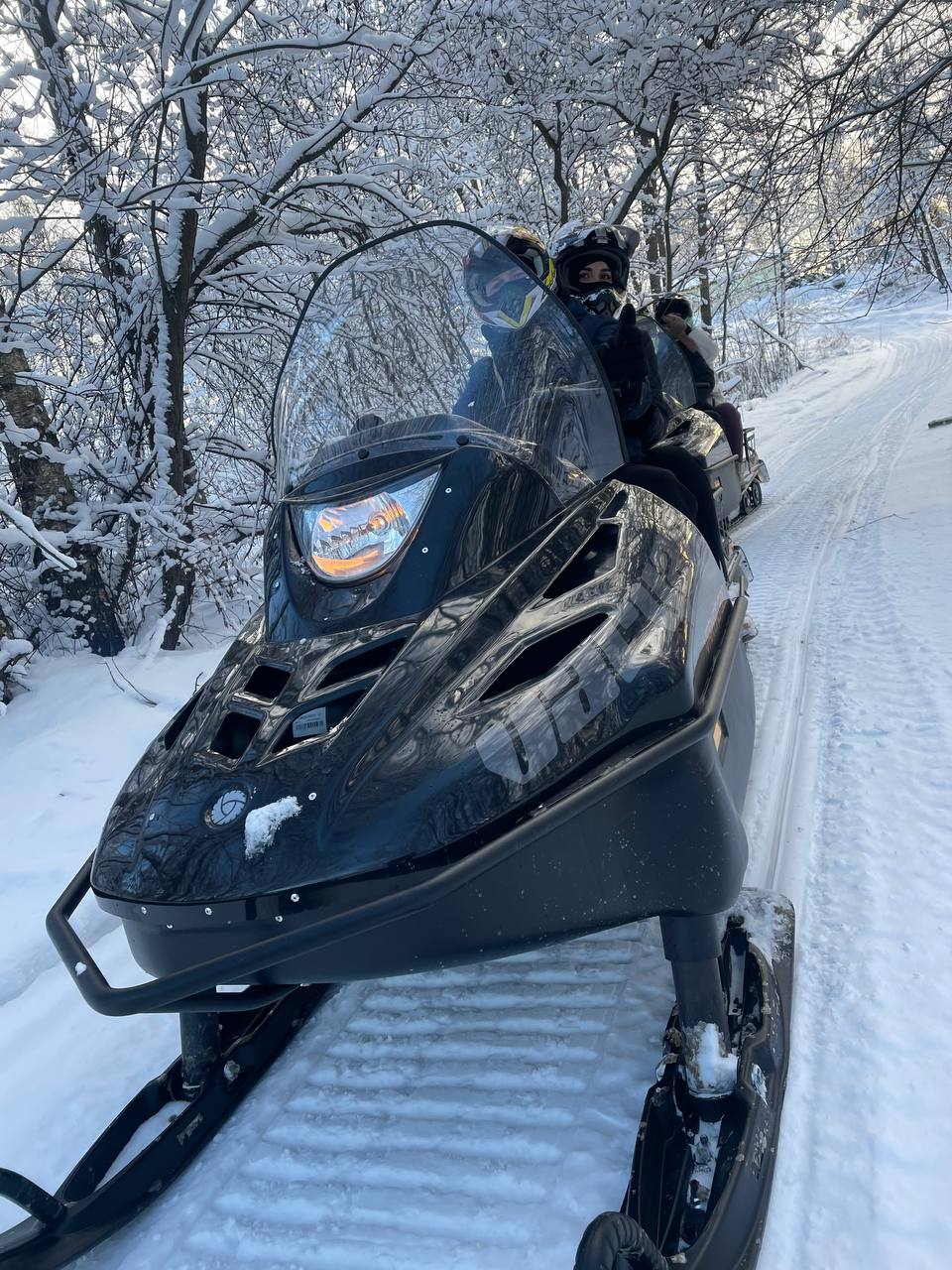 Драйвовое катание на снегоходе