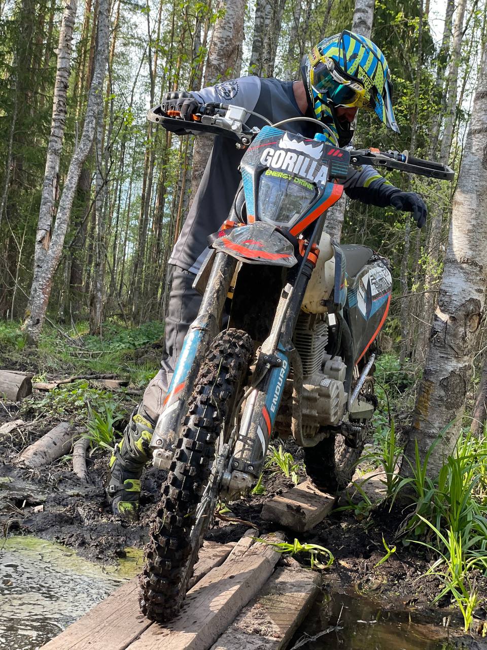 Драйвовое катание на эндуро