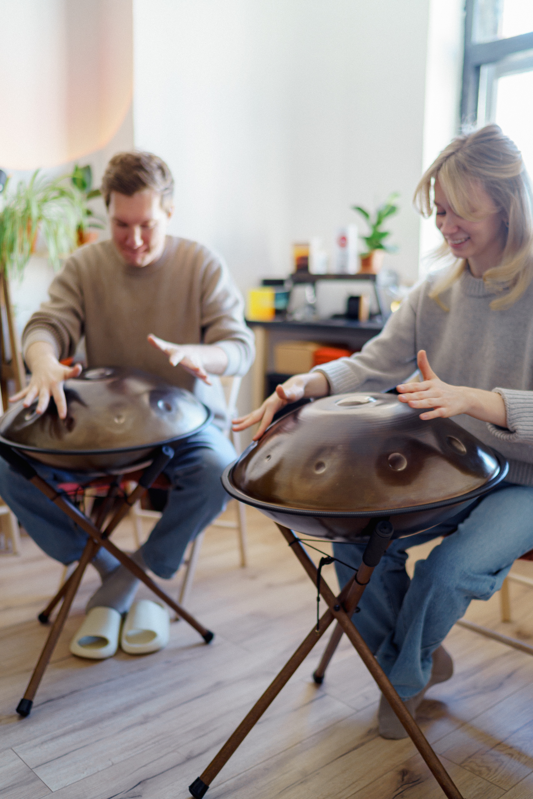 Занятие по игре на хэндпане для двоих