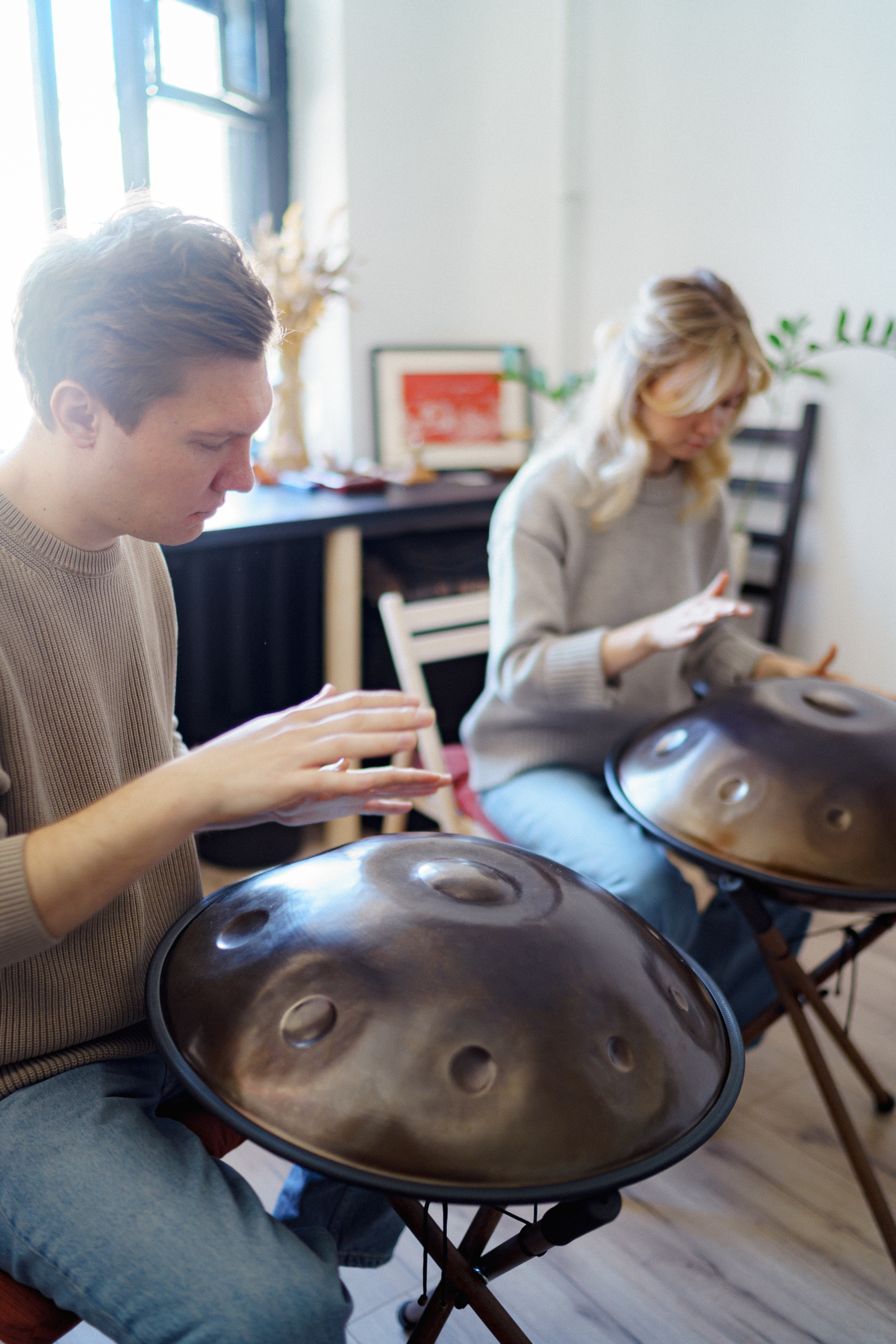 Занятие по игре на хэндпане для двоих