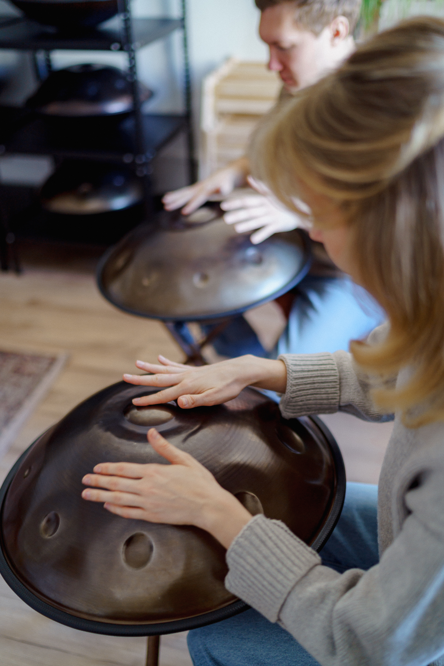 Занятие по игре на хэндпане для двоих