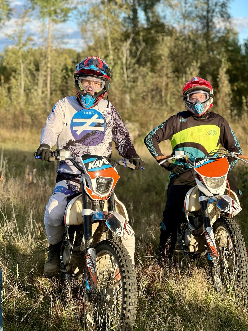 Драйвовое катание на питбайке