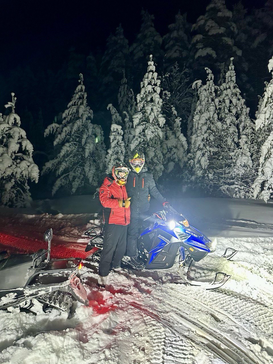 Прогулка на снегоходах