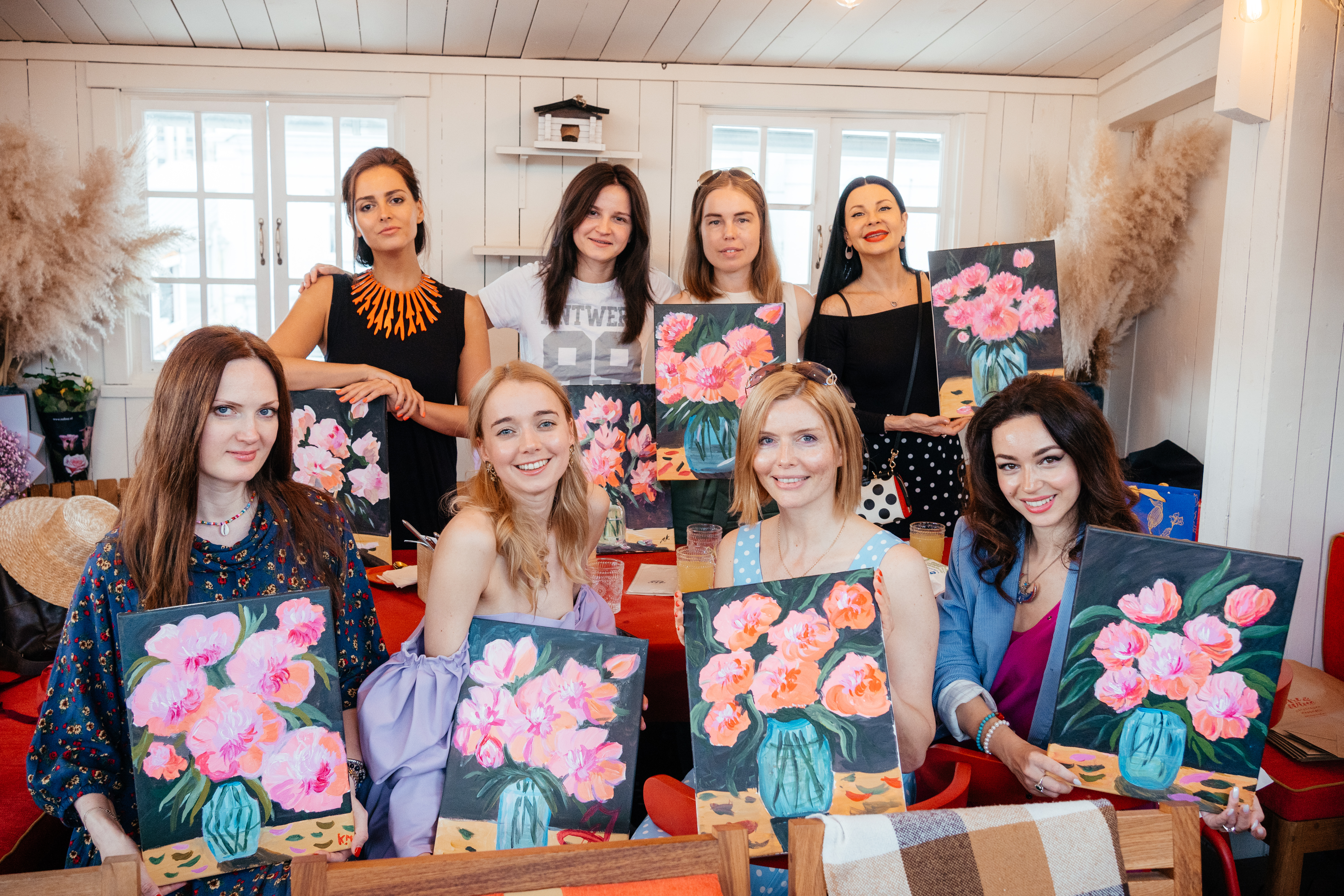 Арт-вечеринка: картина за бокалом вина