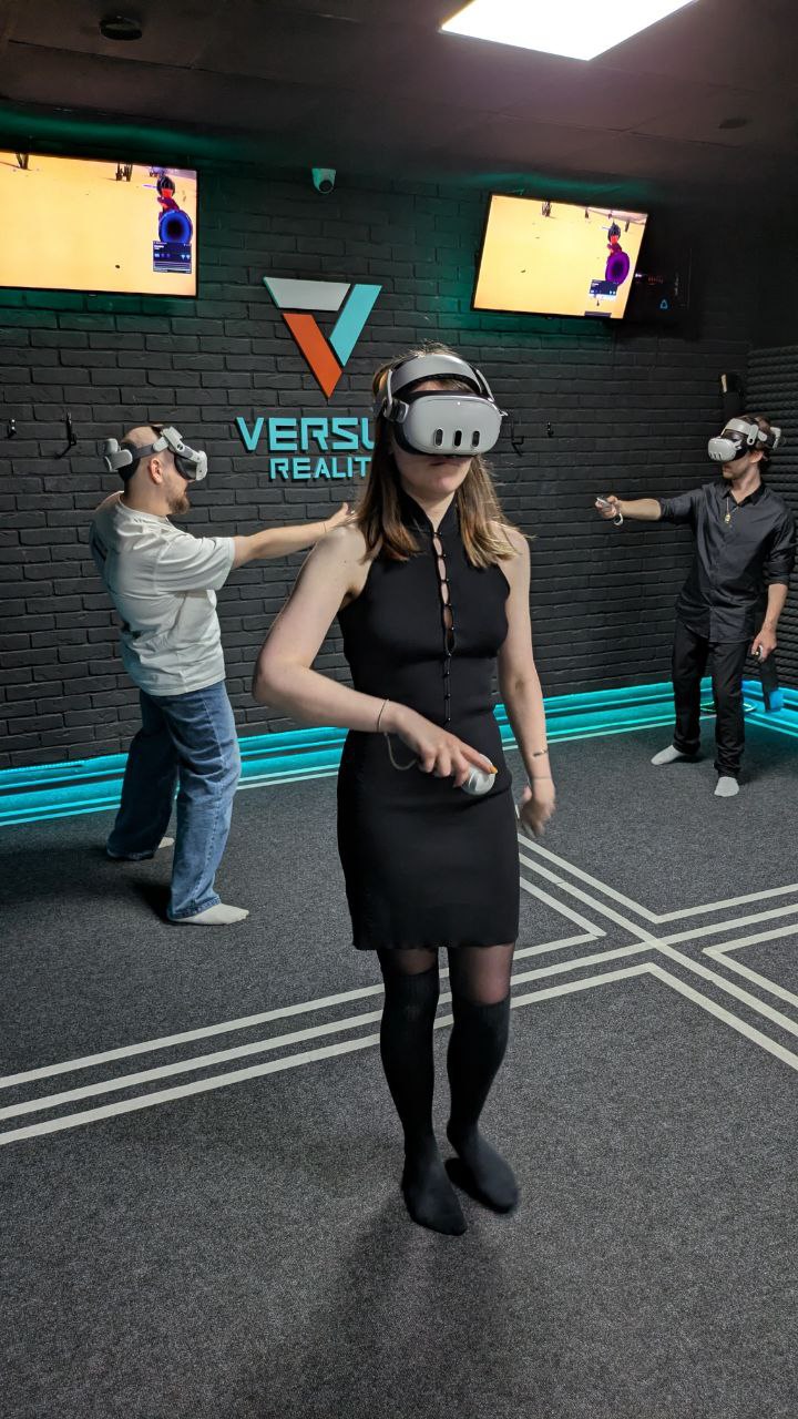 Игра в шлеме виртуальной реальности