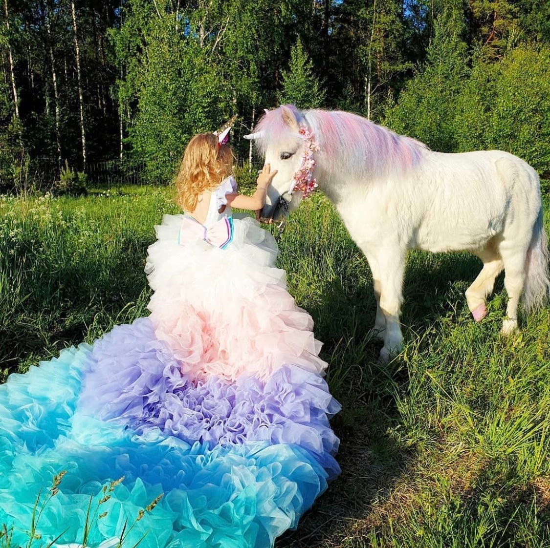 Катание на пони на ферме