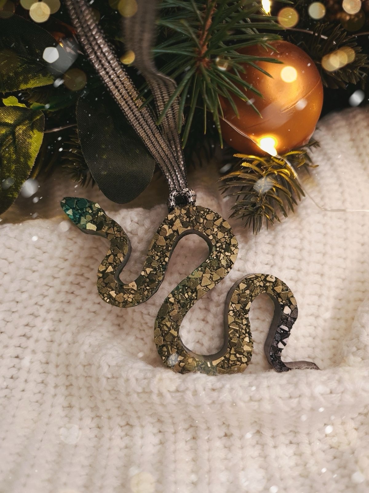 МК по созданию ёлочных игрушек из эпоксидной смолы