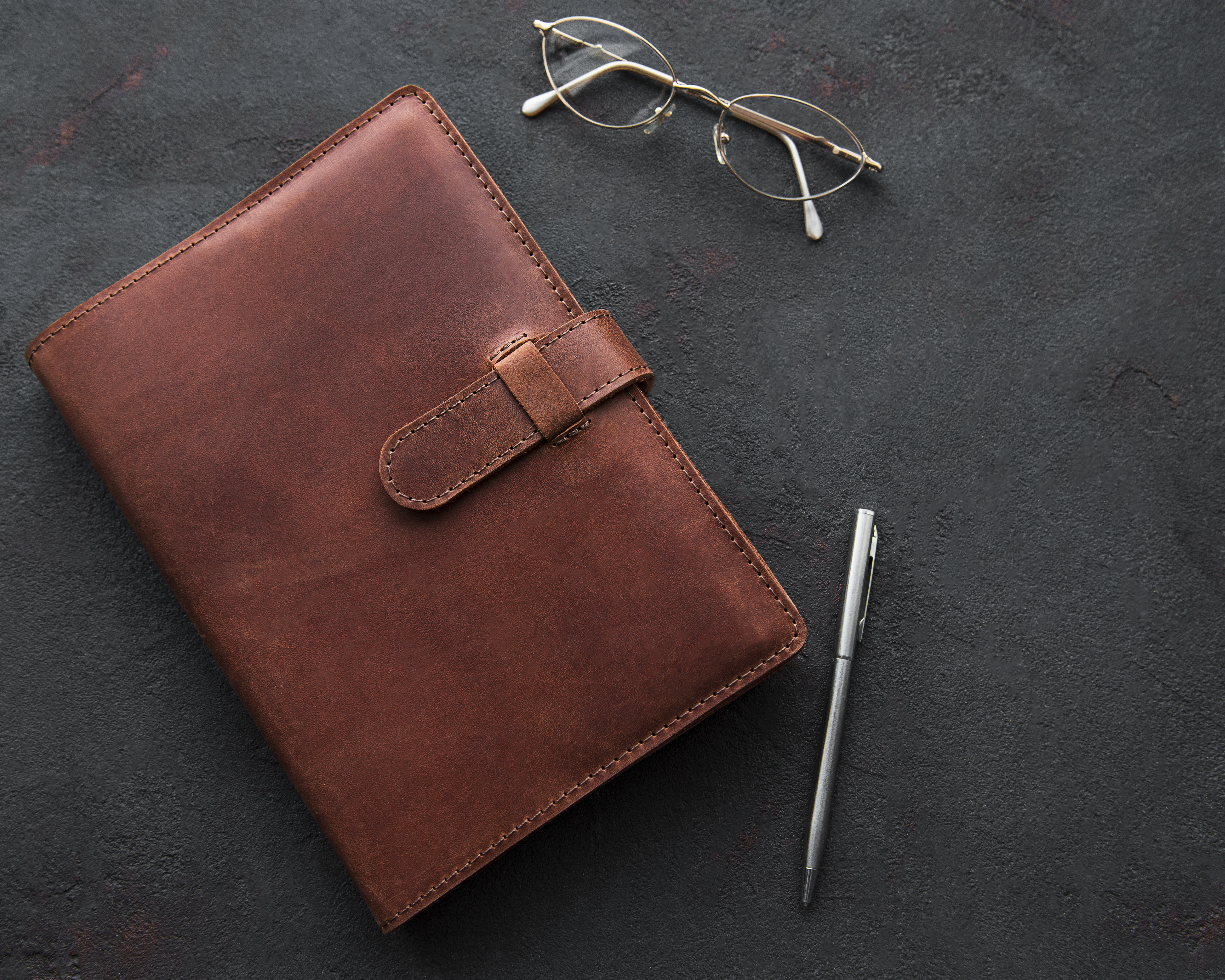 Мастер-класс по изготовлению блокнота в кожаной обложке