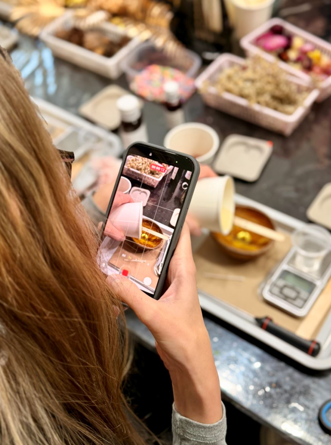 Мастер-класс для двоих: создание свечи в кокосе