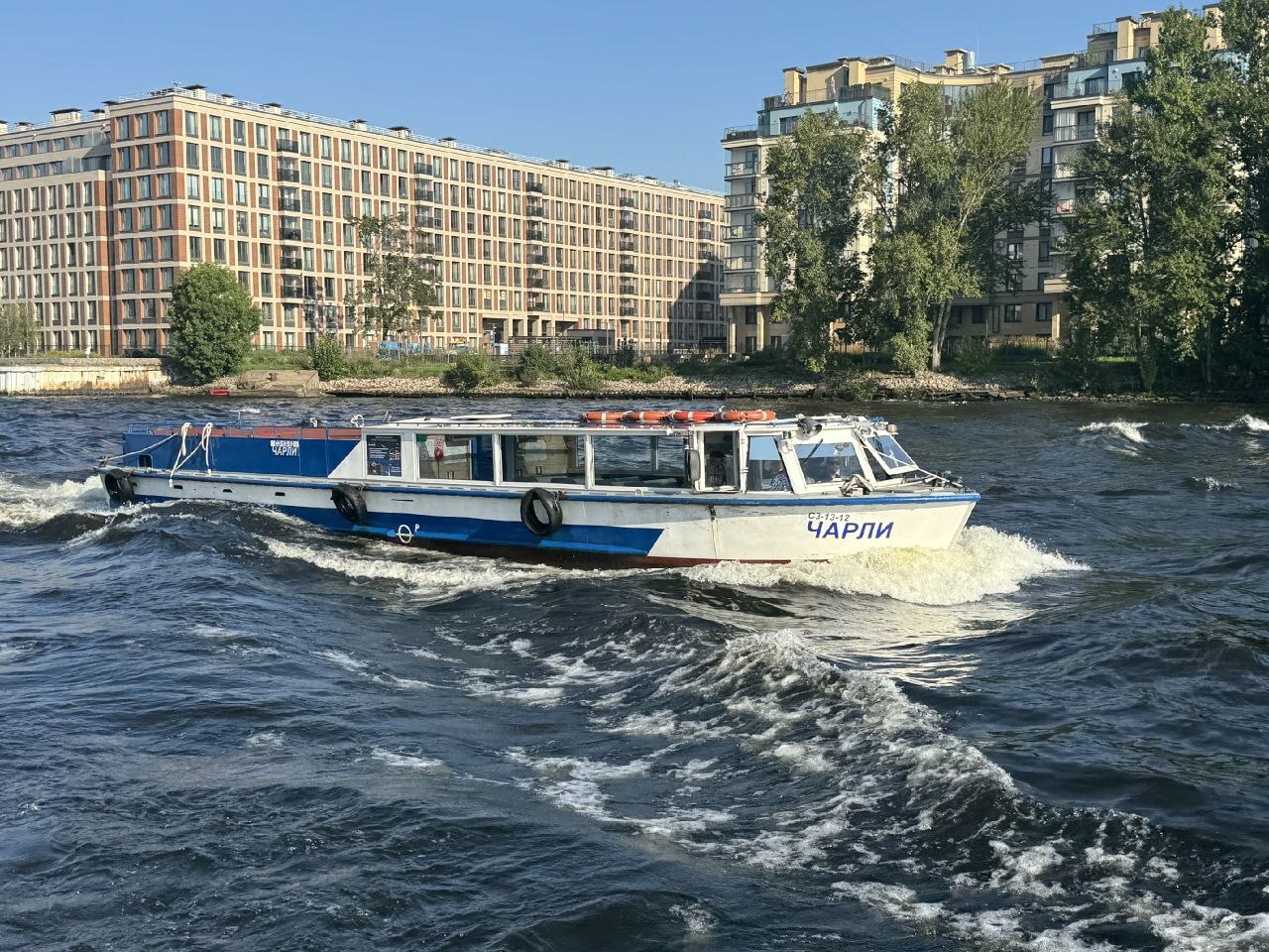 Экскурсия по рекам и каналам Санкт-Петербурга