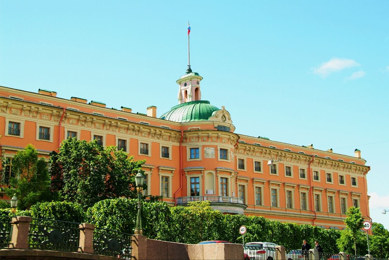 Экскурсия по рекам и каналам Санкт-Петербурга
